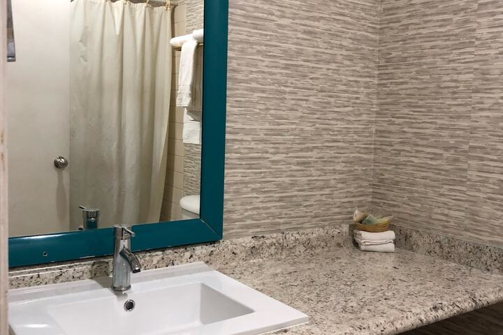Room 33 of 45