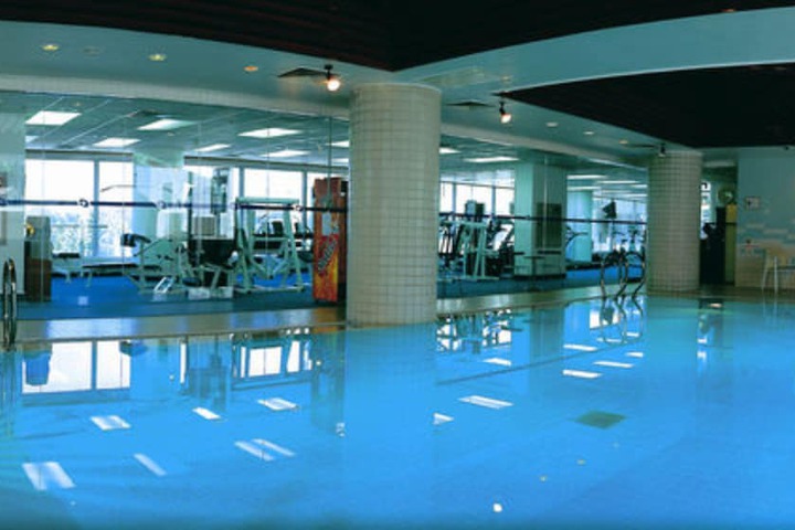 Pool 37 of 51