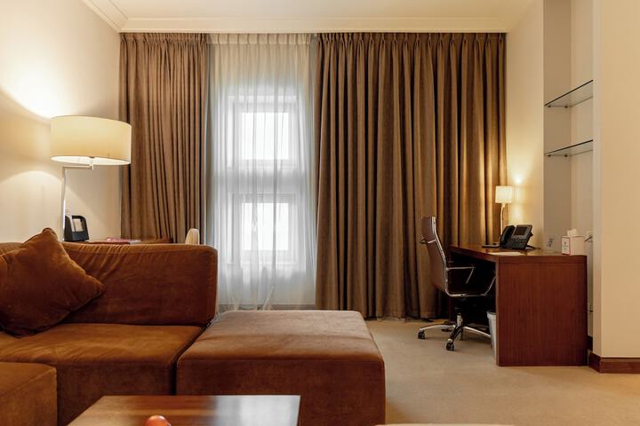 Room 17 of 64