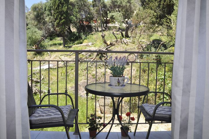 Terrace/Patio 33 of 65