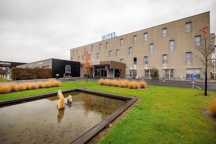 Hotel 50 of 54