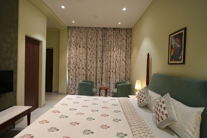 Room 50 of 89