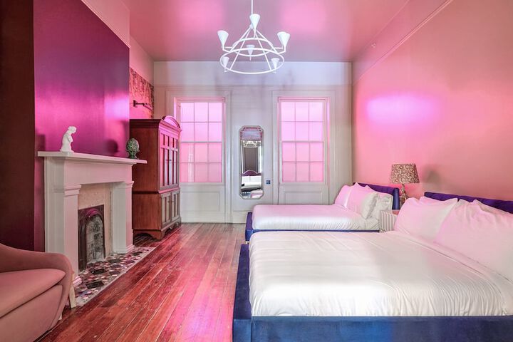 Room 18 of 79
