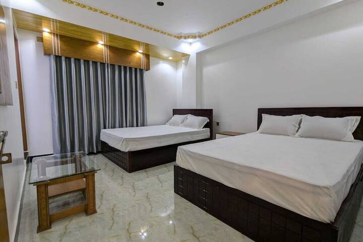 Room 4 of 6