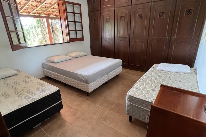Room 3 of 68