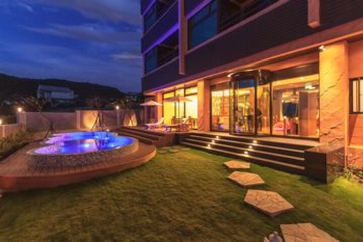Hotel 57 of 79