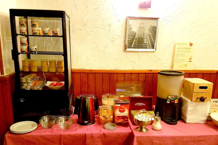 Breakfast/Coffee Service 28 of 62
