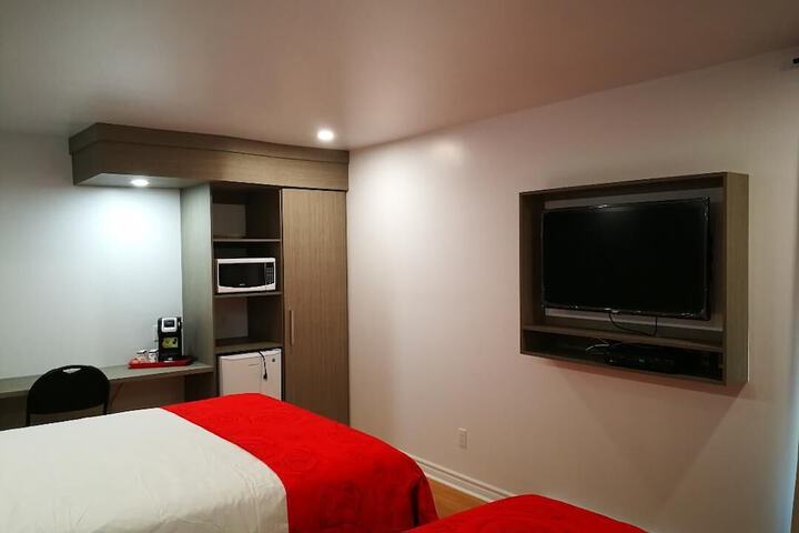 Superior Room 1 Queen Bed (14 of 15)