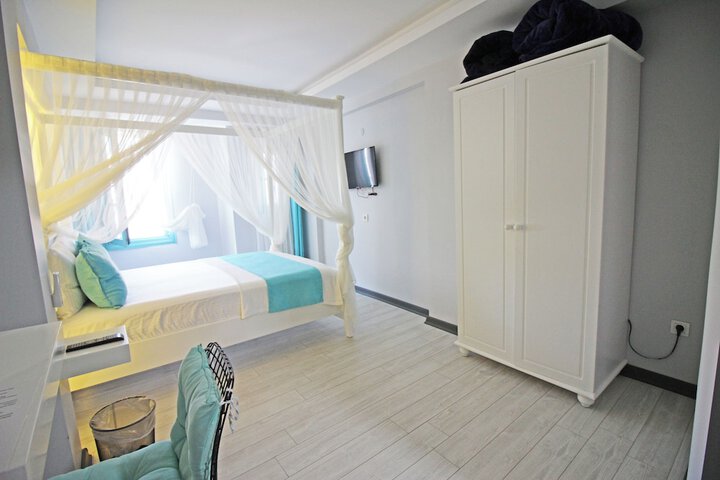 Room 12 of 54