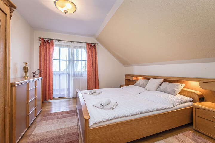 Room 15 of 67