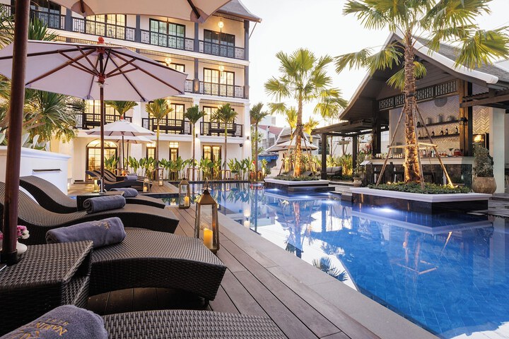 Pool 57 of 62