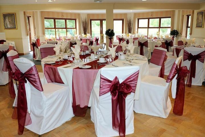 Ballroom/Hall 29 of 34