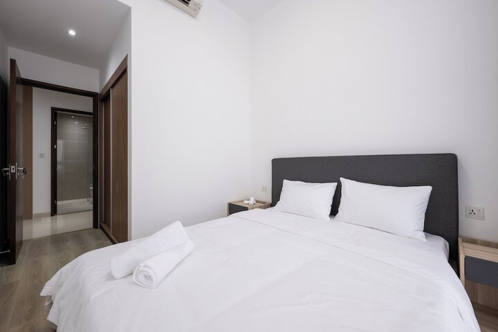 Room 12 of 60
