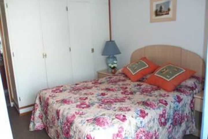 Room 11 of 29