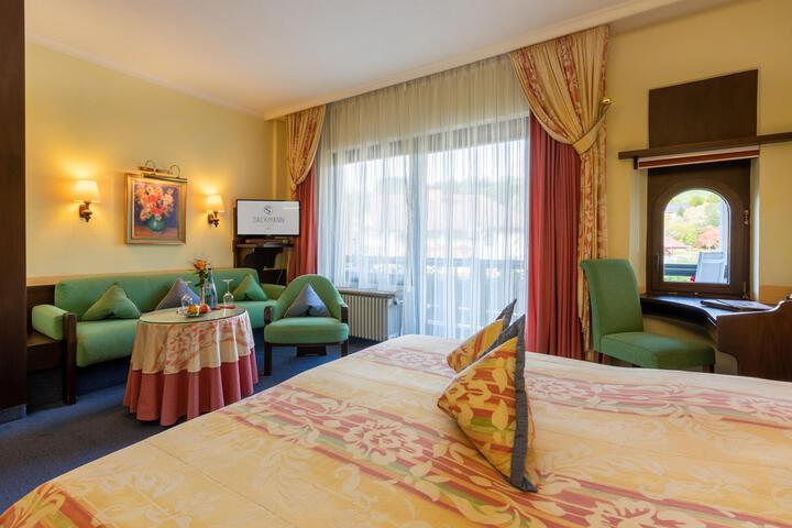 Room 95 of 141