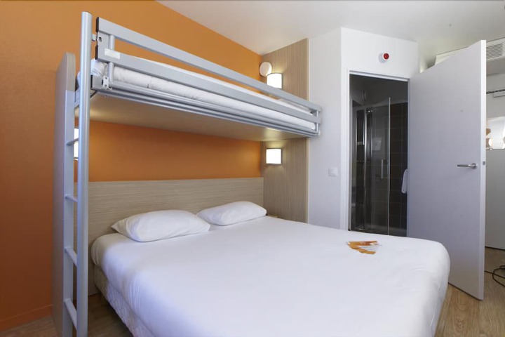 Room 13 of 45