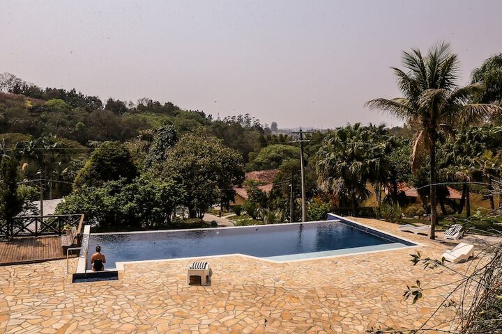Pool 68 of 129