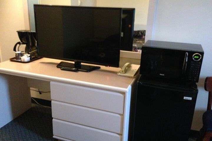 Room 17 of 40