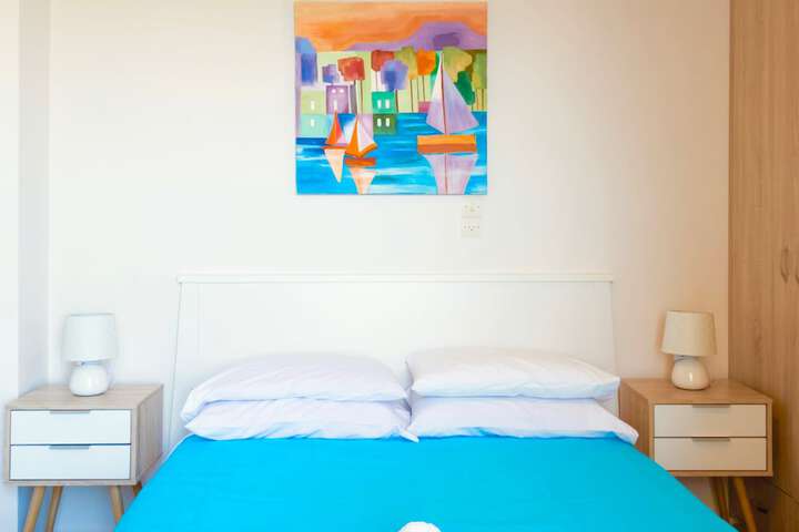 Room 6 of 52