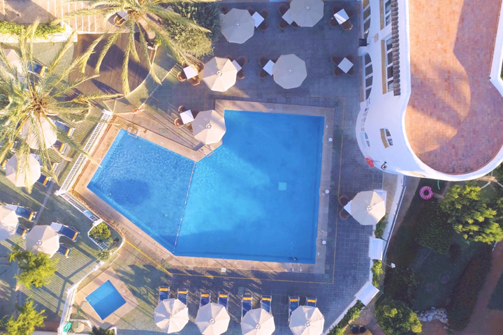 Pool 33 of 48
