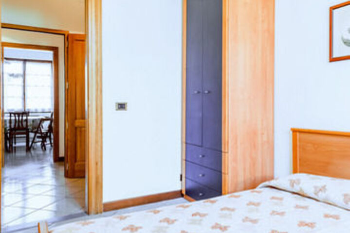 Room 42 of 160