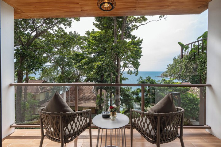 Terrace/Patio 104 of 107