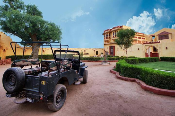 Jawai Castle Resort - a Heritage Hotel in Jawai Leopard Reserve