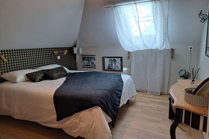 Room 19 of 25
