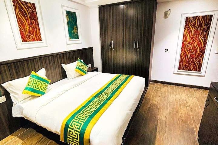 Room 19 of 27