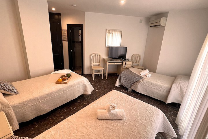 Room 13 of 50