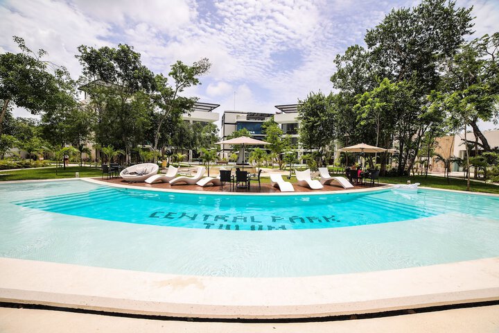 Pool 11 of 15