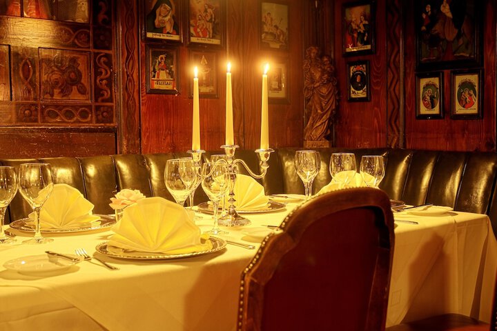 Dining 46 of 61