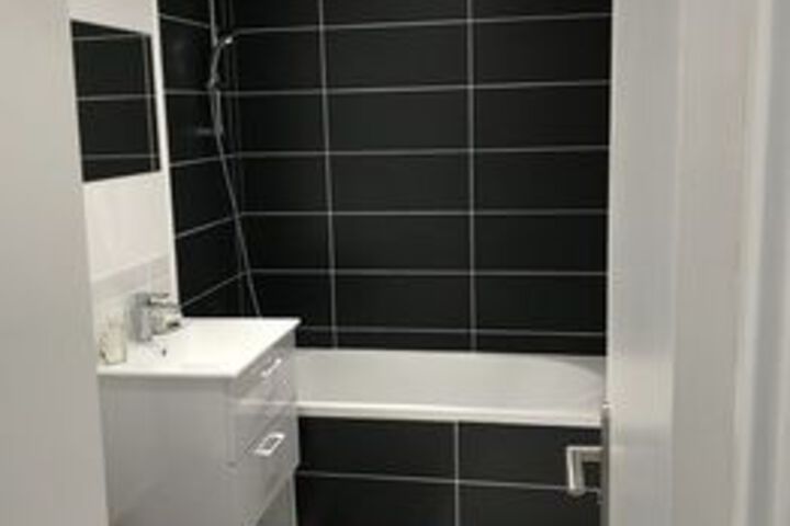 Room 3 of 17