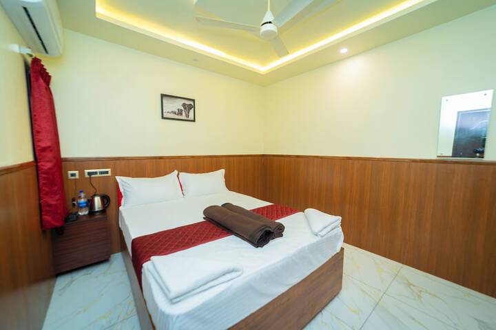 Room 9 of 20
