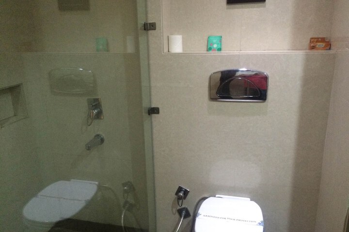 Room 195 of 288