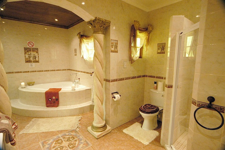 Room 10 of 36