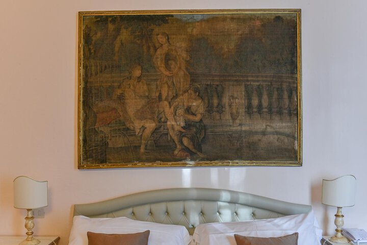 Room 16 of 62