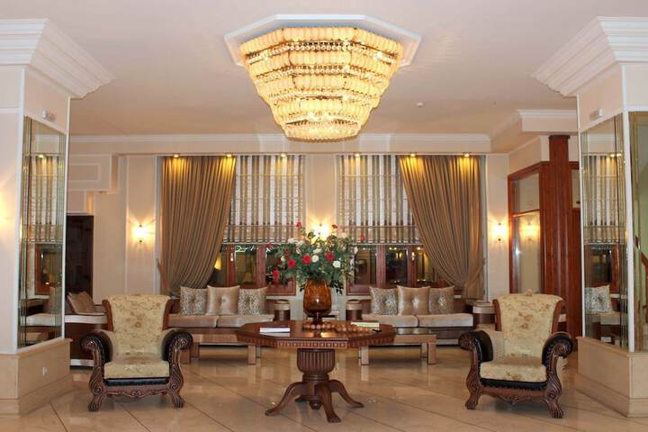 Guest Lobby