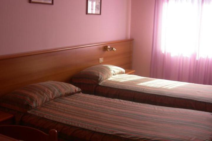 ALBERGO PINO SOLITARIO