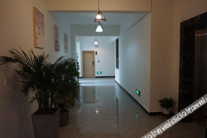 Hotel Interior 8 of 16