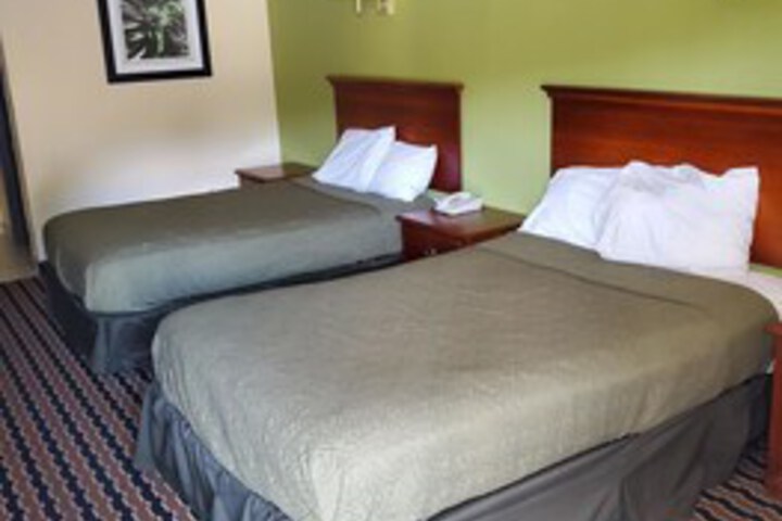 Room 4 of 6