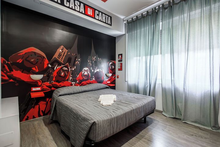 Room 17 of 25