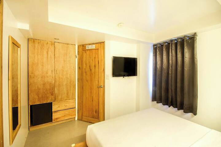 Room 17 of 50