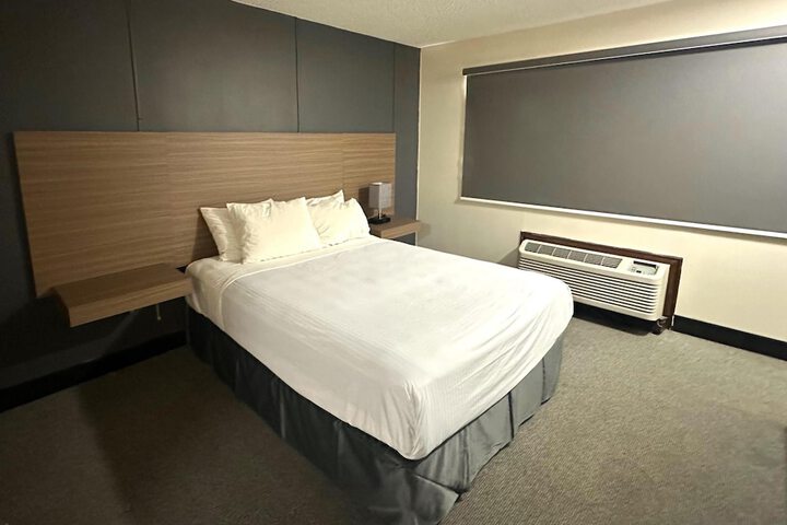 Room 18 of 52