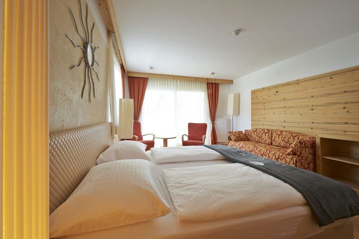 Room 8 of 44