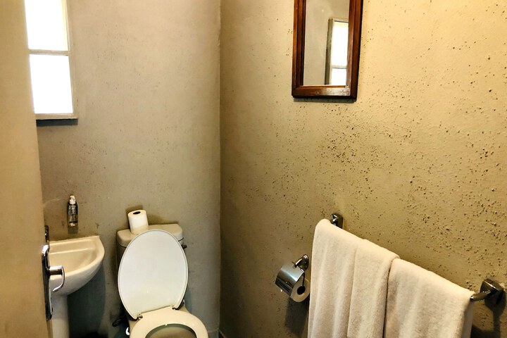 Room 177 of 275