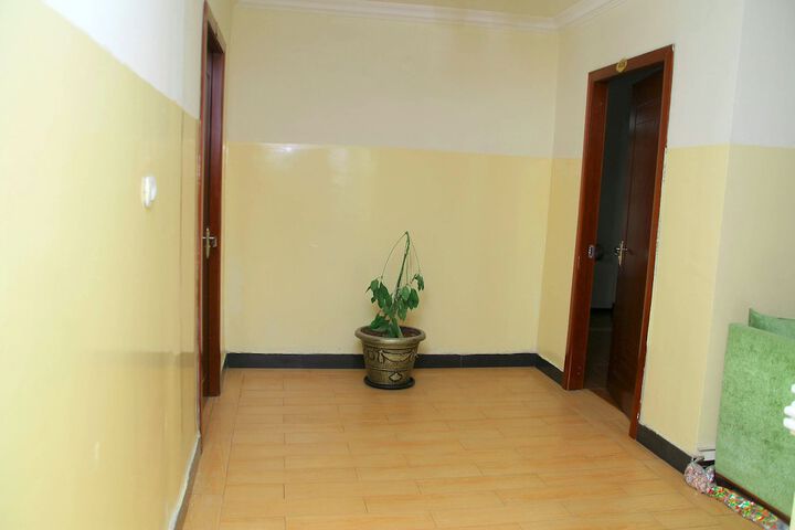 Room 7 of 25