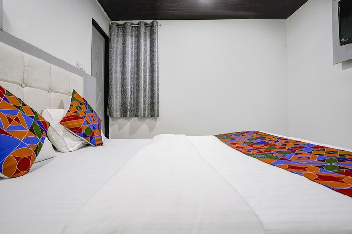 Room 15 of 29