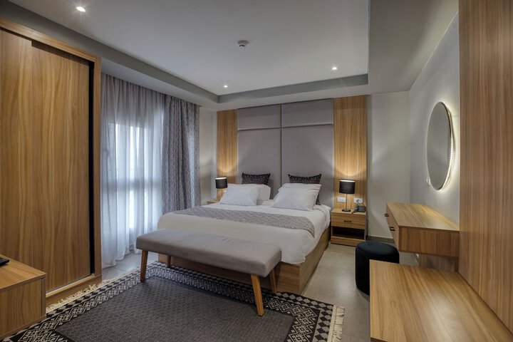 Room 16 of 71