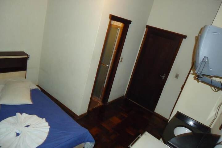 Room 26 of 32